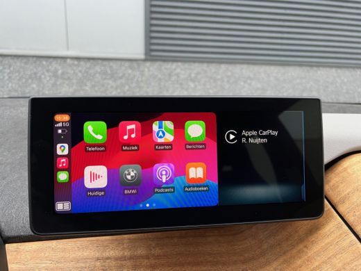 BMW i3 Executive 120Ah 42 kWh/Lodge/*Kashmir Silver*/2xAdaptive/Carplay/W-pomp/3-Fase ActivLease financial lease