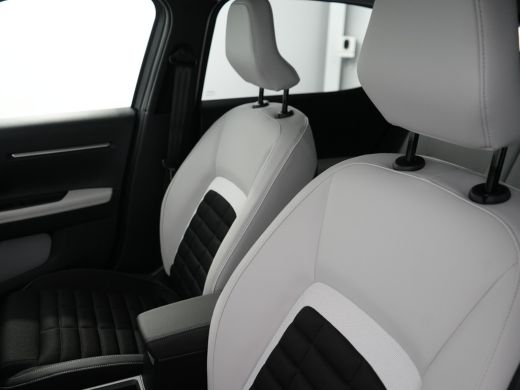 Citroën &euml;-C3 Aircross Max | Achteruitrijcamera | Banden reparatie set | Boordlader 11kW - 3 fasen ActivLease financial lease