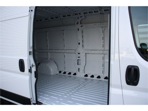 Citroën Jumper 2.2 BLUEHDI 140PK L3H2 3.3T | &euro; 7.300,- Voorraad Voordeel / NAVI / CLIMA / LED / PDC / BLUETOOTH ... ActivLease financial lease