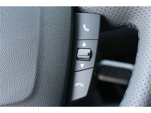 Citroën Jumper 2.2 BLUEHDI 140PK L3H2 3.3T | &euro; 7.300,- Voorraad Voordeel / NAVI / CLIMA / LED / PDC / BLUETOOTH ... ActivLease financial lease