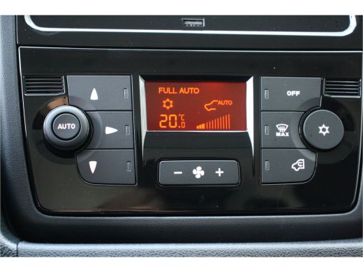 Citroën Jumper 2.2 BLUEHDI 140PK L3H2 3.3T | &euro; 7.300,- Voorraad Voordeel / NAVI / CLIMA / LED / PDC / BLUETOOTH ... ActivLease financial lease