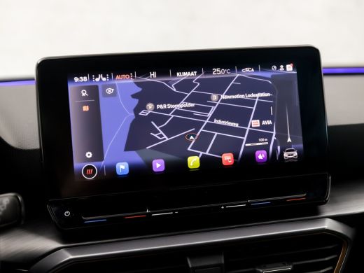 CUPRA Leon 2.0 TSI VZ Sport 301Pk Automaat (SCHUIFDAK, BLACK PACK, APPLE CARPLAY, STUUR/STOELVERWARMING, KUI... ActivLease financial lease