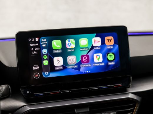 CUPRA Leon 2.0 TSI VZ Sport 301Pk Automaat (SCHUIFDAK, BLACK PACK, APPLE CARPLAY, STUUR/STOELVERWARMING, KUI... ActivLease financial lease