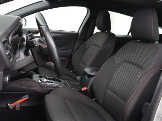 Ford Focus 1.5 EcoBoost ST Line | Stoelverwarming | Adaptive cruise | Camera | B&O Sound | Caplay | Keyless ... ActivLease financial lease