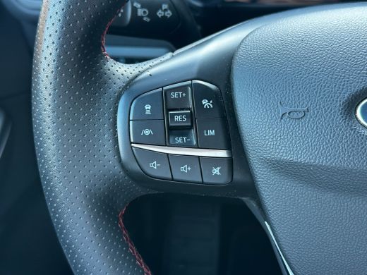 Ford Kuga 2.5 225 PK PHEV ST-Line | SOH 86,5%| TREKHAAK| ADAPTIEVE CRUISE CONTROL| STUUR, STOEL EN VOORRUIT... ActivLease financial lease