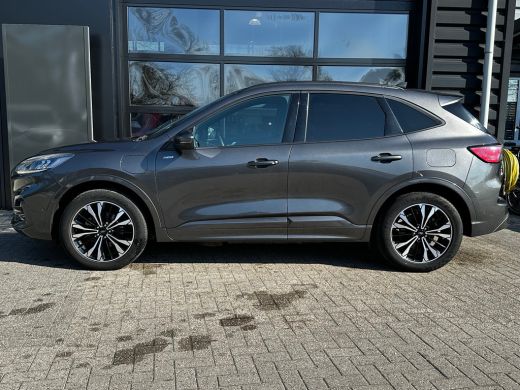 Ford Kuga 2.5 225 PK PHEV ST-Line | SOH 86,5%| TREKHAAK| ADAPTIEVE CRUISE CONTROL| STUUR, STOEL EN VOORRUIT... ActivLease financial lease