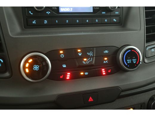Ford Transit 2.0 TDCI L2H2 | Airco | Cruise | 2800kg Trekgew. | Trekhaak | 3 Zits | Parkeersens. | Stoelverw. ActivLease financial lease
