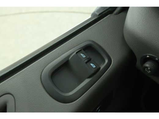 Ford Transit 2.0 TDCI L2H2 | Airco | Cruise | 2800kg Trekgew. | Trekhaak | 3 Zits | Parkeersens. | Stoelverw. ActivLease financial lease