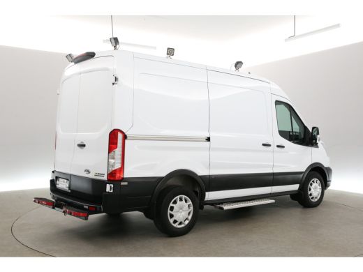 Ford Transit 2.0 TDCI L2H2 | Airco | Cruise | 2800kg Trekgew. | Trekhaak | 3 Zits | Parkeersens. | Stoelverw. ActivLease financial lease