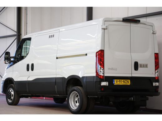 Iveco Daily 35C18HV 3.0 180PK L2H1 DUBBEL LUCHT ActivLease financial lease