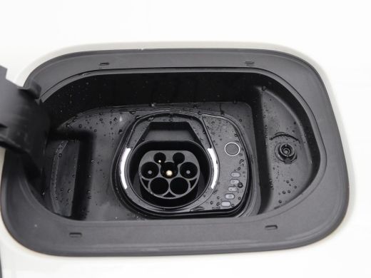 Jeep Compass 4xe 240 Plug-in Hybrid Electric S | Leder | Stoel & stuurverwarming | Alpine Sound | Camera | Bi-... ActivLease financial lease