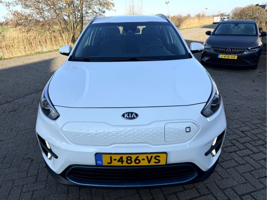 Kia e-Niro DynamicLine 64 kWh 3-Fase, Navi, Camera, Carplay, DAB ActivLease financial lease