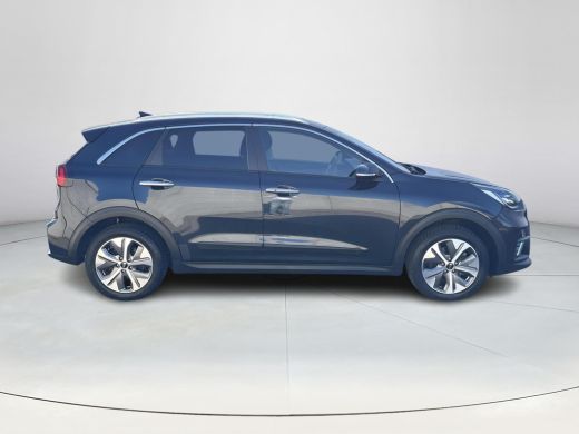 Kia e-Niro ExecutiveLine 64 kWh ActivLease financial lease