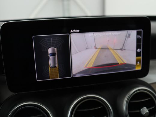 Mercedes-Benz C-Klasse 300e Business Solution Luxury | Leder | Stoelverwarming | Camera | Digital Cockpit | Park Assist ... ActivLease financial lease