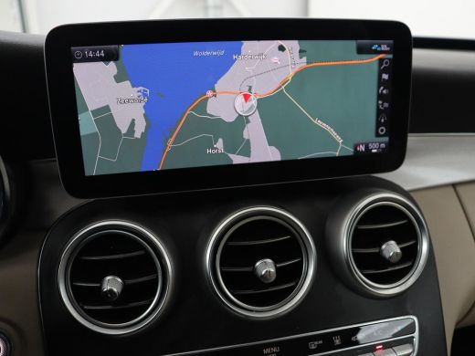 Mercedes-Benz C-Klasse 300e Business Solution Luxury | Leder | Stoelverwarming | Camera | Digital Cockpit | Park Assist ... ActivLease financial lease
