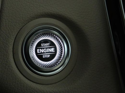 Mercedes-Benz C-Klasse 300e Business Solution Luxury | Leder | Stoelverwarming | Camera | Digital Cockpit | Park Assist ... ActivLease financial lease