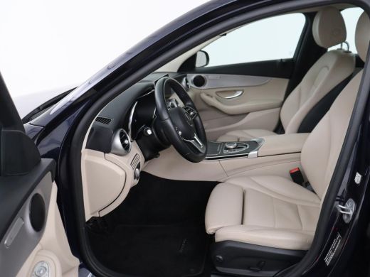 Mercedes-Benz C-Klasse 300e Business Solution Luxury | Leder | Stoelverwarming | Camera | Digital Cockpit | Park Assist ... ActivLease financial lease