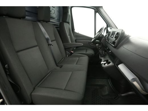 Mercedes-Benz Sprinter 317 1.9 CDI 170PK L2H1 | Airco | Cruise | 3 Zits | Trekhaak | Camera | Carplay | Navi ActivLease financial lease