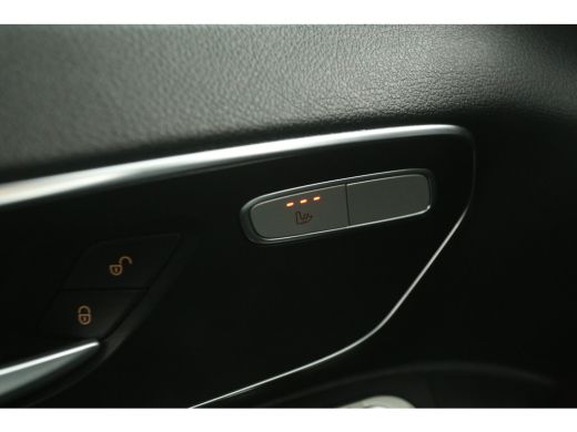 Mercedes-Benz Vito 119 CDI Lang | 191PK | Aut. | Clima | Adap.Cruise | Camera | Carplay | 3 Zits | Stoelverw. | Trek... ActivLease financial lease