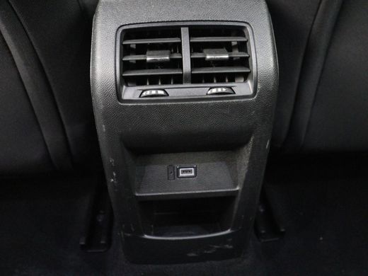 Opel Astra 1.6 Turbo Hybrid | Origineel NL | Adaptive cruise | Carplay | Parkeerhulp | Climate control | Dig... ActivLease financial lease