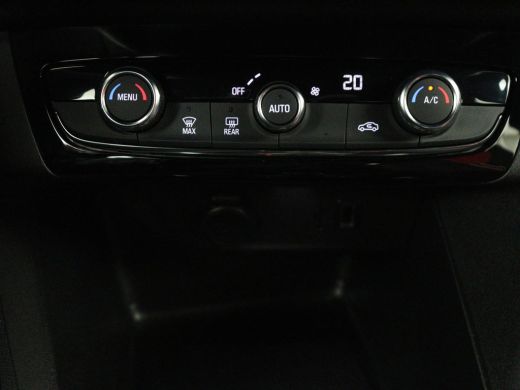 Opel Corsa-e GS Line 50 kWh | 3 Fase | Camera | Carplay | Dodehoek detectie | Cruise control | Full LED | Clim... ActivLease financial lease