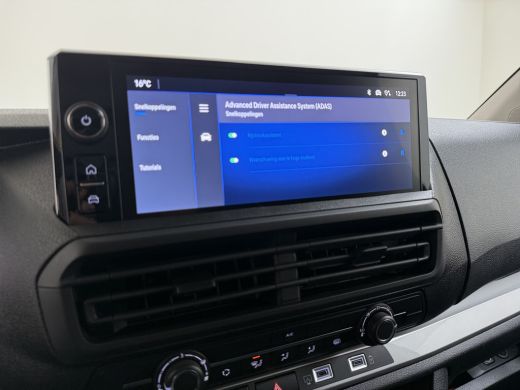 Opel Vivaro-e L3 75 kWh | 10" Multimedia 3D-kleuren touchscreen (Draadloos Android Auto/Apple CarPlay) | 10" di... ActivLease financial lease