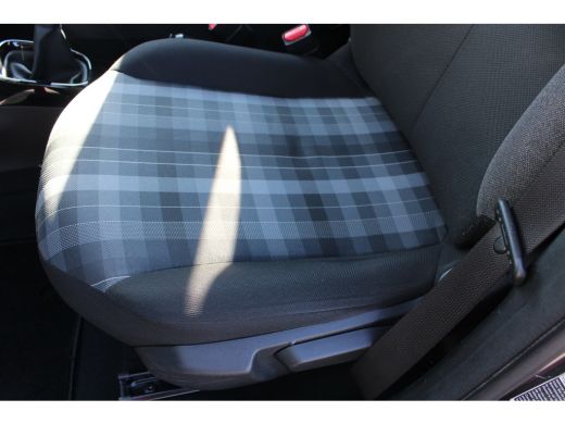 Peugeot 108 1.0 e-VTi Allure | Navi by app | Camera | Climate control | Lichtmetaal | Bluetooth | ActivLease financial lease