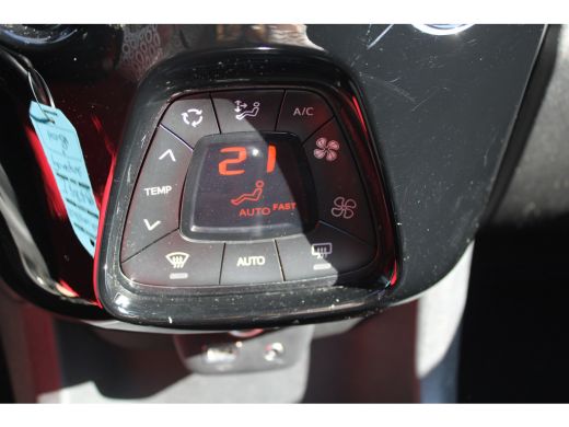 Peugeot 108 1.0 e-VTi Allure | Navi by app | Camera | Climate control | Lichtmetaal | Bluetooth | ActivLease financial lease