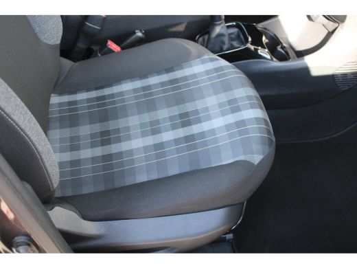 Peugeot 108 1.0 e-VTi Allure | Navi by app | Camera | Climate control | Lichtmetaal | Bluetooth | ActivLease financial lease