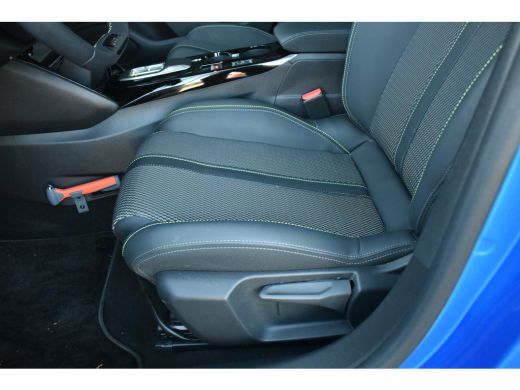 Peugeot 208 1.2 Hybrid 110 e-DCS6 GT | Panoramadak | Navigatie by App | Keyless-Entry | Full-LED | Achteruitr... ActivLease financial lease