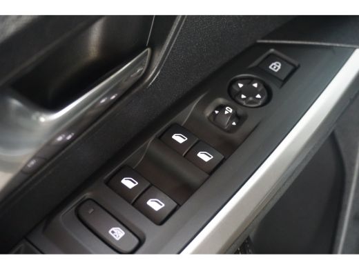 Peugeot 3008 1.2 Hybrid 136 Allure 19" LMV | Afneembare trekhaak | half-leder | Adaptive Cruise | Driver assis... ActivLease financial lease