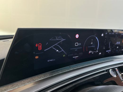 Peugeot 3008 1.2 Hybrid 136 Allure 19" LMV | Afneembare trekhaak | half-leder | Adaptive Cruise | Driver assis... ActivLease financial lease
