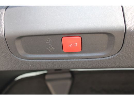 Peugeot 408 1.6 HYbrid GT 225 EAT8 First Edition | Automaat | Navigatie | Camera | Alcantara | 20 Inch lichtm... ActivLease financial lease