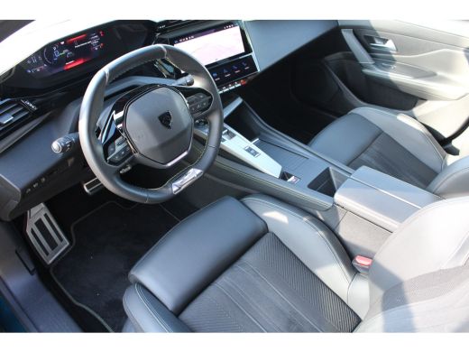 Peugeot 408 1.6 HYbrid GT 225 EAT8 First Edition | Automaat | Navigatie | Camera | Alcantara | 20 Inch lichtm... ActivLease financial lease