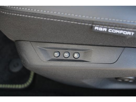 Peugeot 408 1.6 HYbrid GT 225 EAT8 First Edition | Automaat | Navigatie | Camera | Alcantara | 20 Inch lichtm... ActivLease financial lease