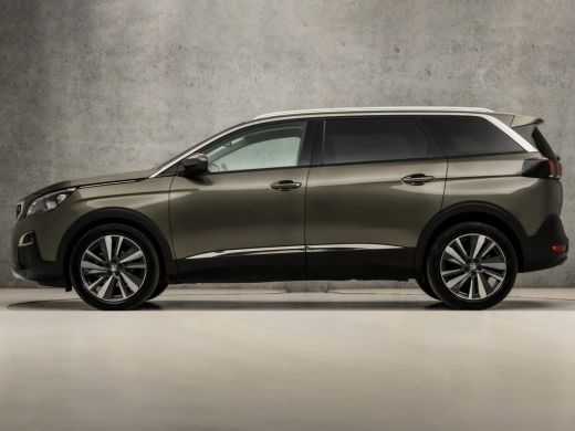 Peugeot 5008 1.2 PureTech Premium Sport 7 Persoons (APPLE CARPLAY, GROOT NAVI, MEMORY SEATS, STOELVERWARMING, ... ActivLease financial lease