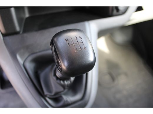 Peugeot Expert L3 2.0 BlueHDI 120 PK | DUBBELE CABINE | TREKHAAK | SENSOREN | 6,9% FINANCIAL LEASE | ActivLease financial lease