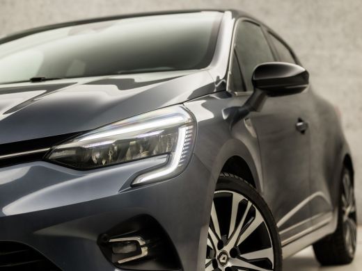 Renault Clio 1.6 E-Tech Hybrid 140 Initiale Paris 140Pk Automaat (APPLE CARPLAY, GROOT NAVI, CAMERA, LEDER, BO... ActivLease financial lease
