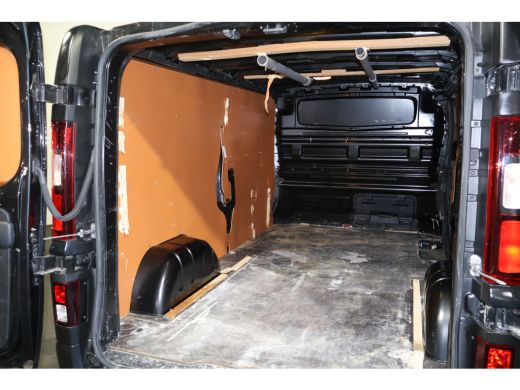 Renault Trafic 2.0 dCi 120pk L2 H1 Airco Navigatie ActivLease financial lease