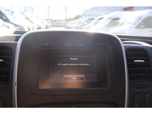 Renault Trafic 2.0 dCi 120pk L2 H1 Airco Navigatie ActivLease financial lease