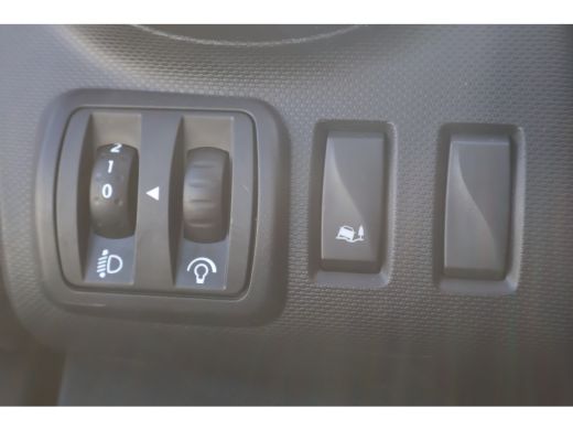 Renault Trafic 2.0 dCi 120pk L2 H1 Airco Navigatie ActivLease financial lease