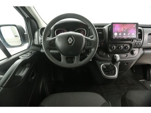 Renault Trafic 2.0 dCi 145PK L2H1 | Aut. | Airco | Cruise | Camera | 3 Zits | 2xSchuifdeur | Carplay | Parkeersens. ActivLease financial lease