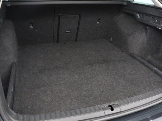 Skoda Octavia 1.4 TSI iV PHEV Business Edition Plus | Stoelverwarming | Trekhaak | Camera | Adaptive cruise | C... ActivLease financial lease