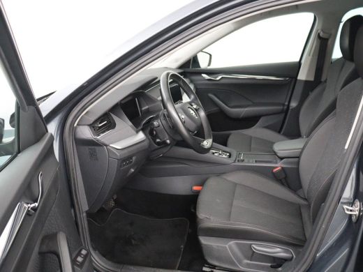 Skoda Octavia 1.4 TSI iV PHEV Business Edition Plus | Stoelverwarming | Trekhaak | Camera | Adaptive cruise | C... ActivLease financial lease