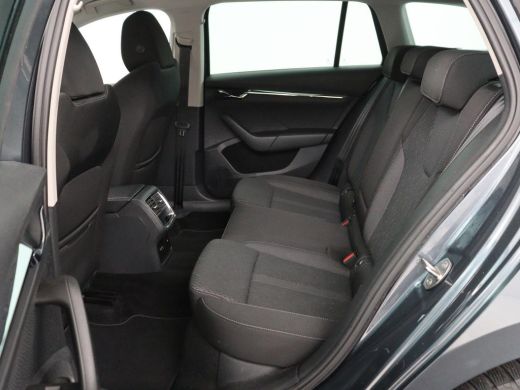 Skoda Octavia 1.4 TSI iV PHEV Business Edition Plus | Stoelverwarming | Trekhaak | Camera | Adaptive cruise | C... ActivLease financial lease