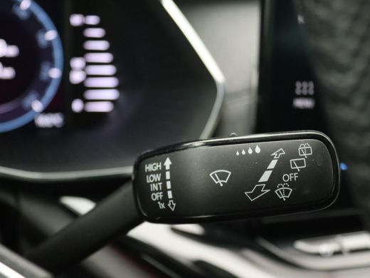 Skoda Octavia Combi 1.4 TSI iV PHEV Business Edition Plus 204PK DSG Pano-Schuifdak, Leder, Trekhaak, Head-Up Di... ActivLease financial lease