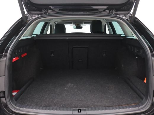 Skoda Octavia Combi 1.4 TSI iV PHEV Business Edition Plus 204PK DSG Pano-Schuifdak, Leder, Trekhaak, Head-Up Di... ActivLease financial lease