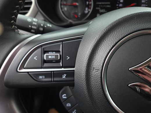 Suzuki Swift 1.2 Select Smart Hybrid Automaat | Apple CarPlay | Blindspot | Parkeersensoren | Rijklaar incl. g... ActivLease financial lease