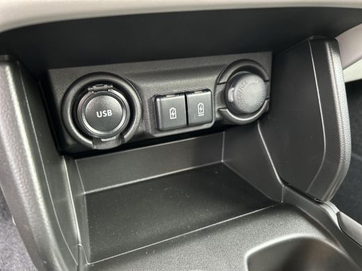 Suzuki Swift 1.2 Style Smart Hybrid ActivLease financial lease