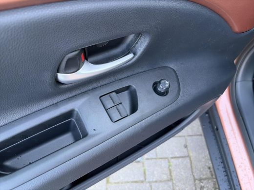 Toyota Aygo Hybrid 115 pulse ActivLease financial lease